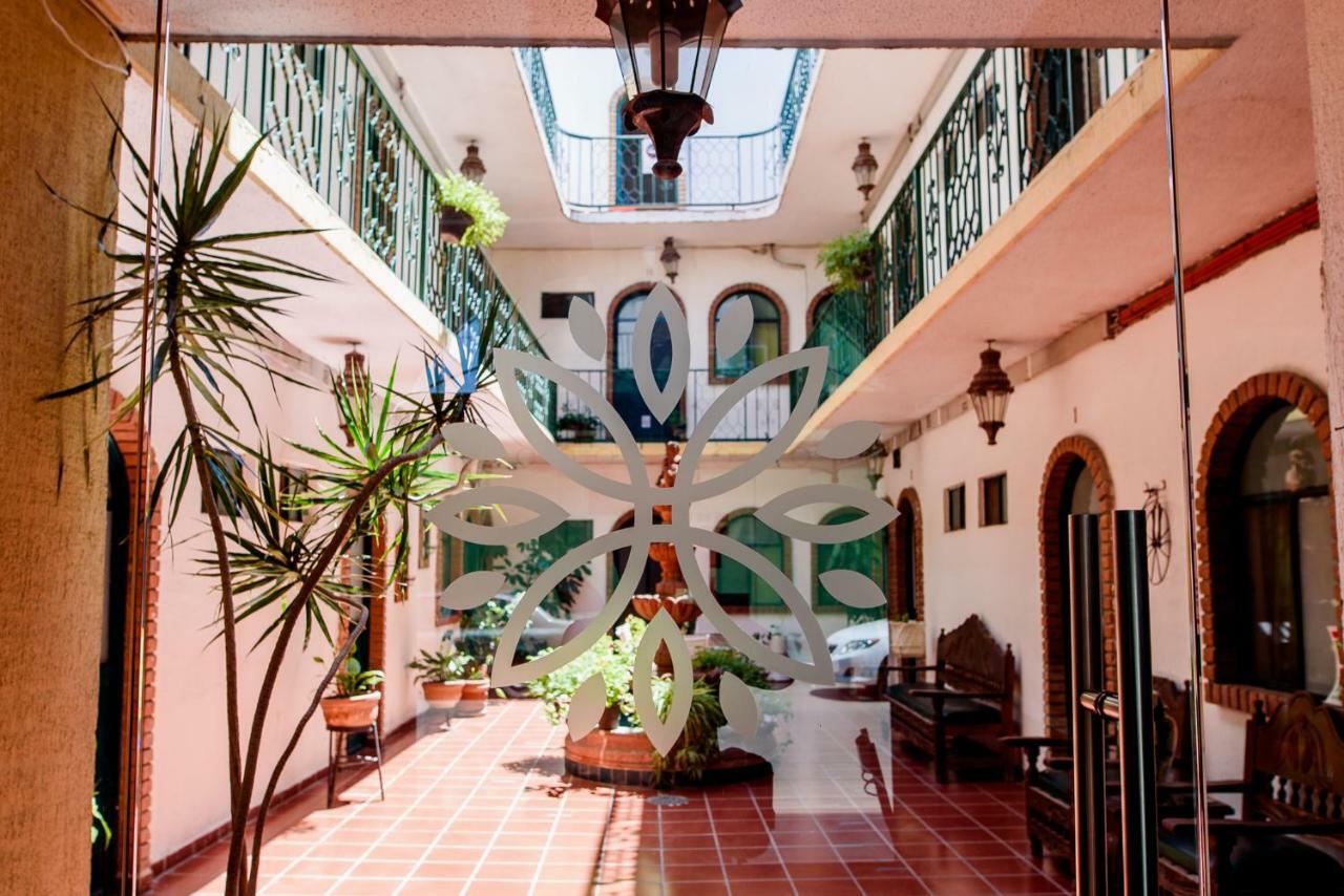 Hotel María Elena 2*